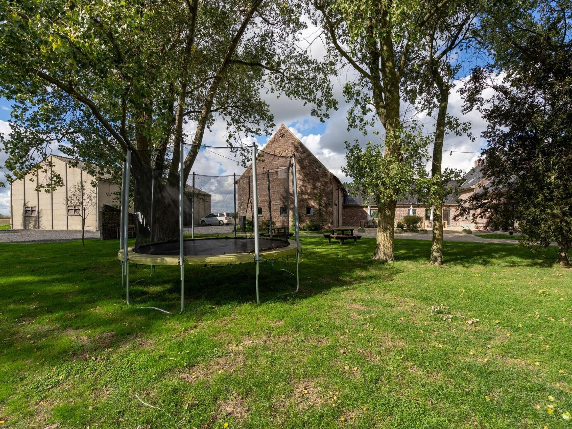 Spacious Holiday Home With Pond In Poperinge Roesbrugge-Haringe Extérieur photo